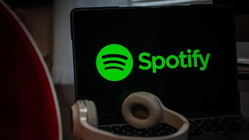 So sánh Spotify vs Apple Music