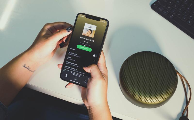 Tải nhạc trên spotify